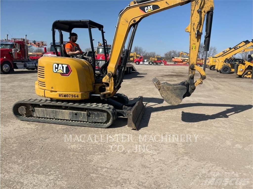 CAT 305E2CR Lánctalpas kotrók