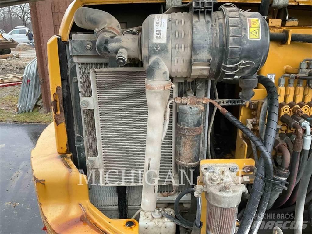 CAT 305E2CR Lánctalpas kotrók