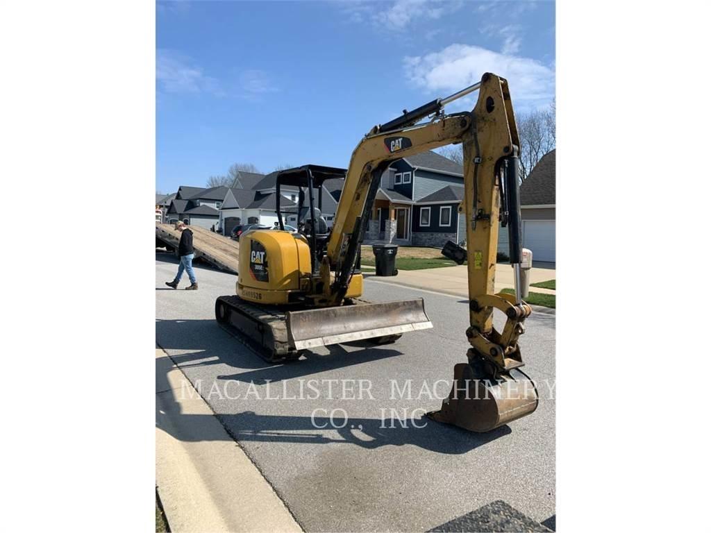 CAT 305E2CR Lánctalpas kotrók