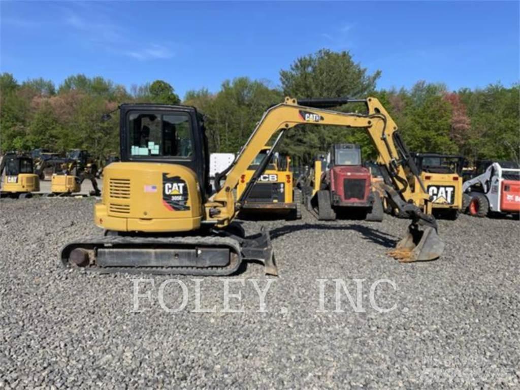 CAT 305E2CR Lánctalpas kotrók