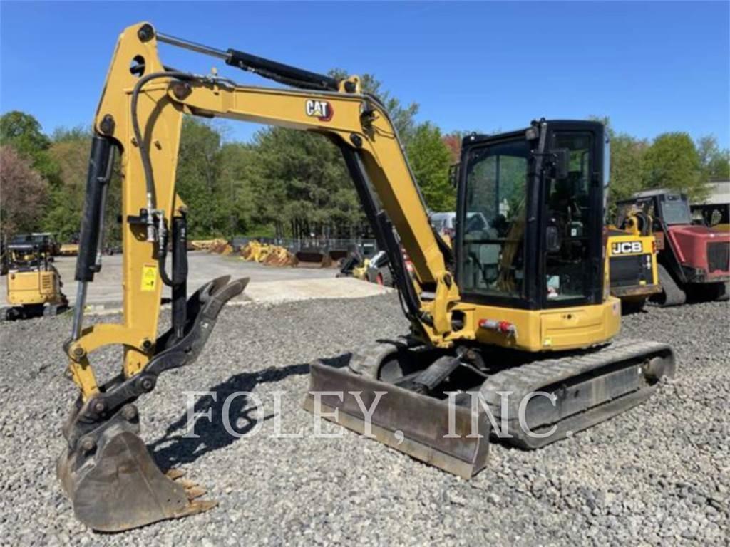 CAT 305E2CR Lánctalpas kotrók