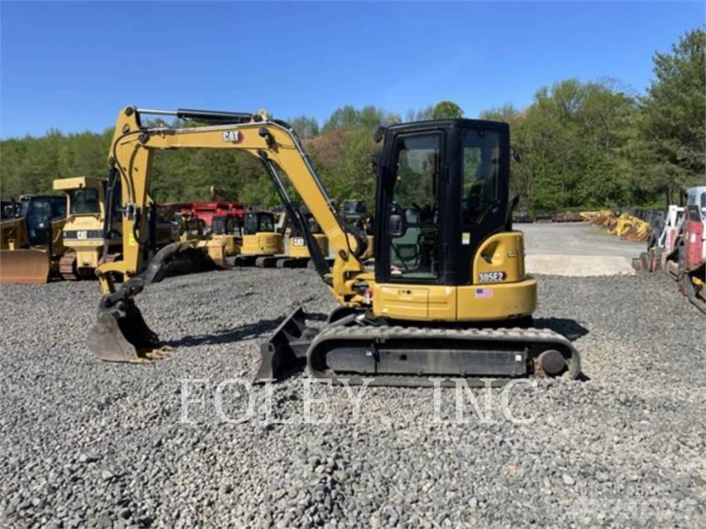 CAT 305E2CR Lánctalpas kotrók