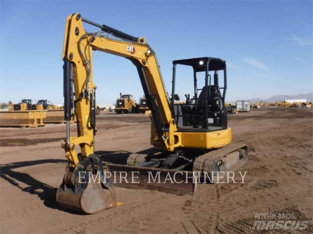 CAT 305E2CR Lánctalpas kotrók
