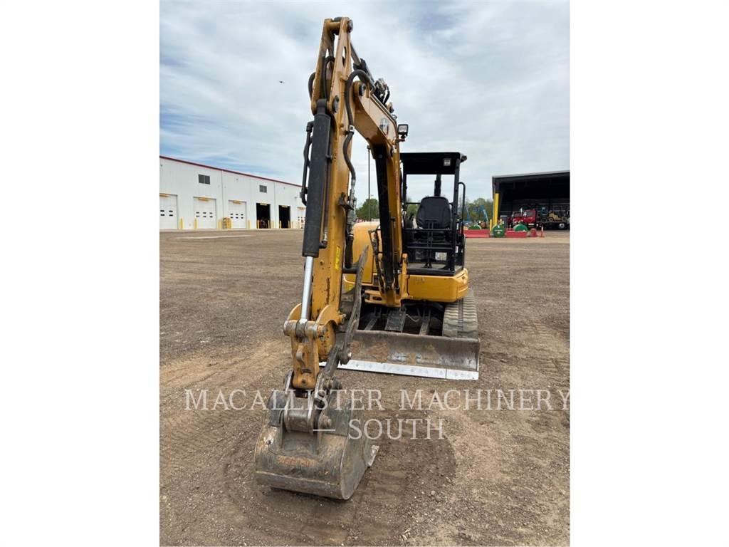 CAT 305E2CR Lánctalpas kotrók