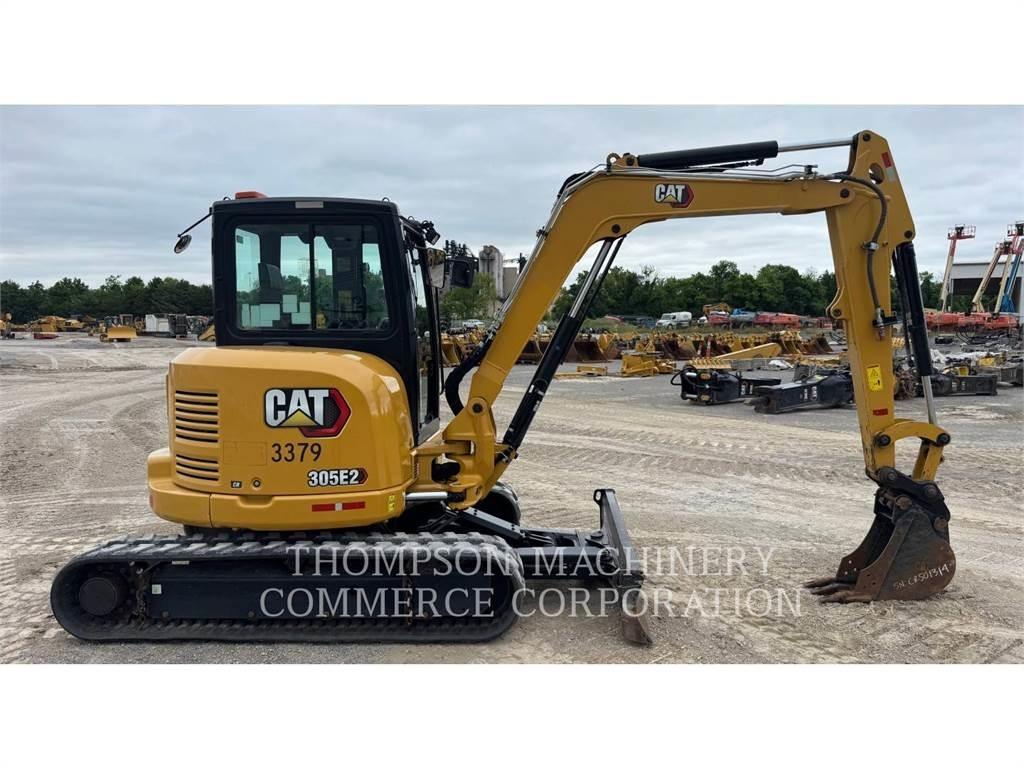 CAT 305E2CR Lánctalpas kotrók
