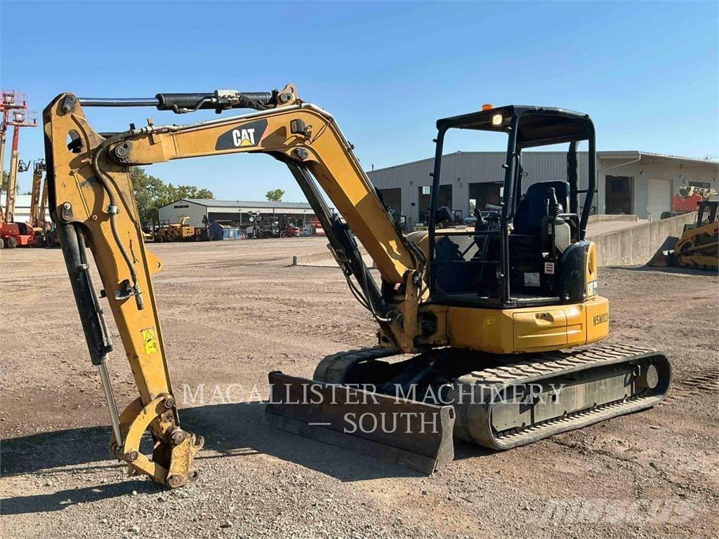 CAT 305E2CR Lánctalpas kotrók
