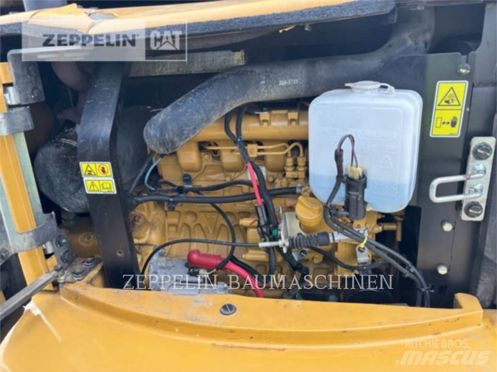 CAT 305ECR Lánctalpas kotrók