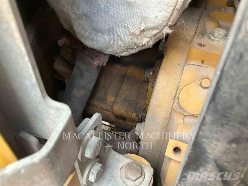 CAT 305ECR AQ Lánctalpas kotrók