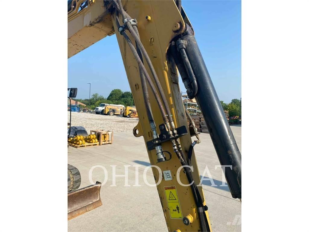 CAT 306 07AB Mini kotrók < 7t