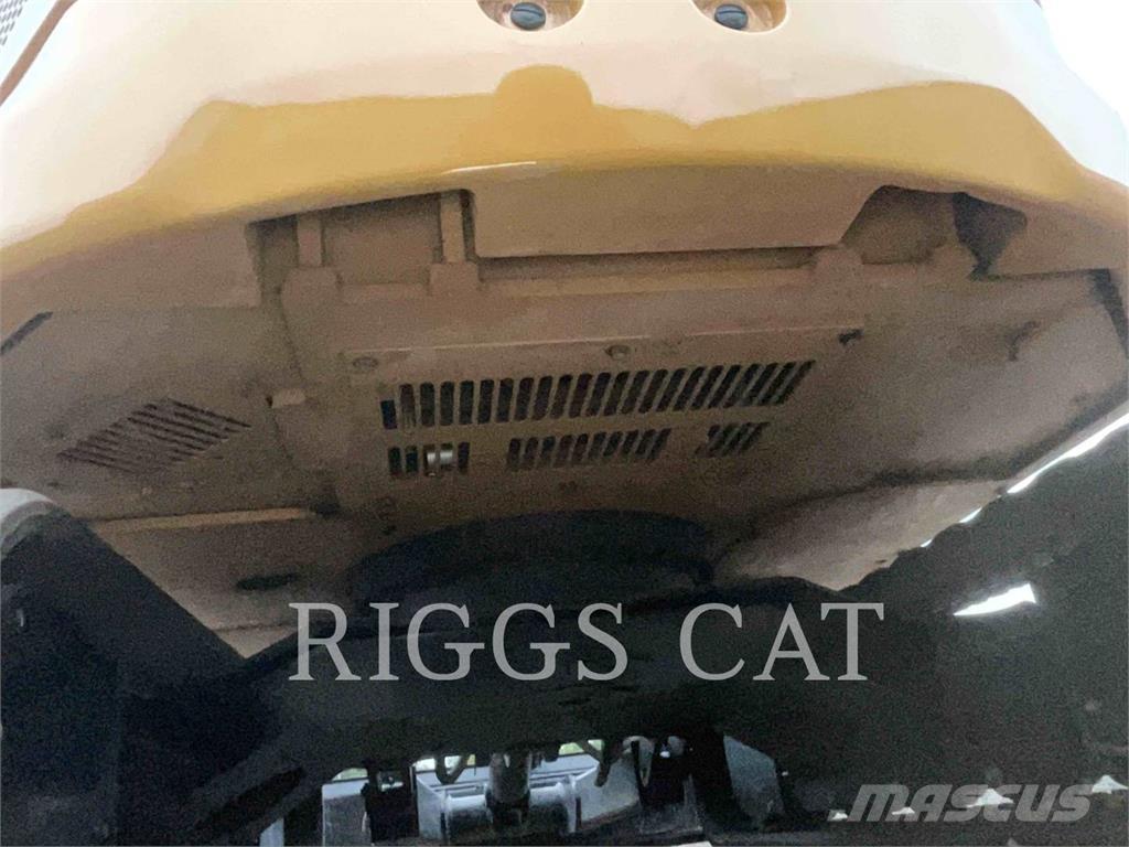 CAT 306 A Lánctalpas kotrók