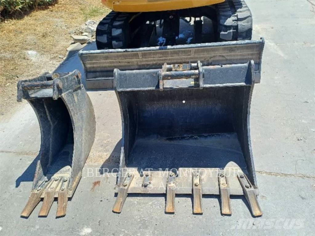 CAT 306 CR Lánctalpas kotrók