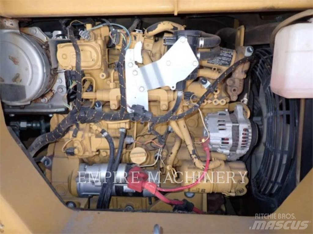 CAT 308E Lánctalpas kotrók