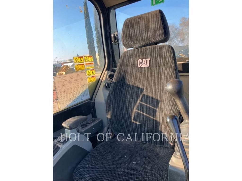CAT 308E2 Lánctalpas kotrók