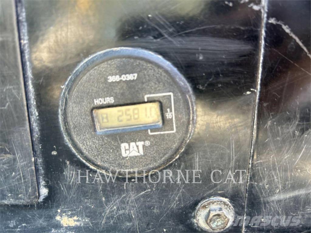CAT 308E2 Lánctalpas kotrók