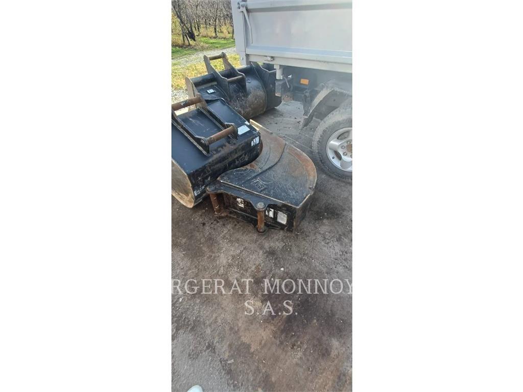 CAT 309 Lánctalpas kotrók