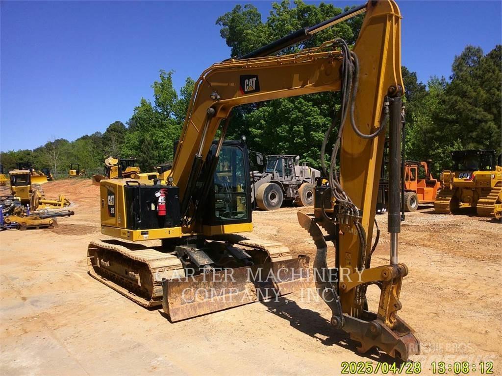 CAT 310 Mini kotrók < 7t