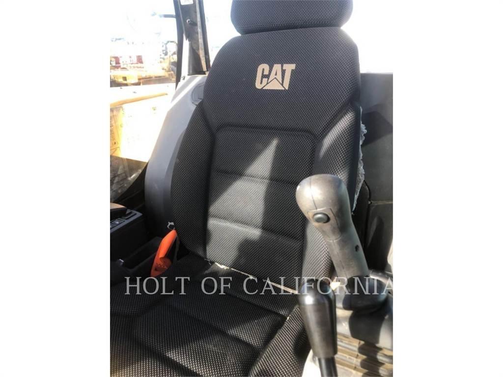 CAT 310 Lánctalpas kotrók