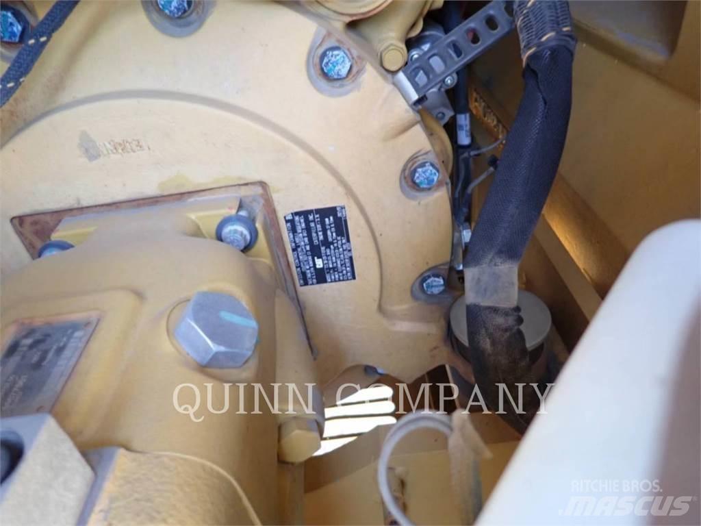 CAT 310 Lánctalpas kotrók
