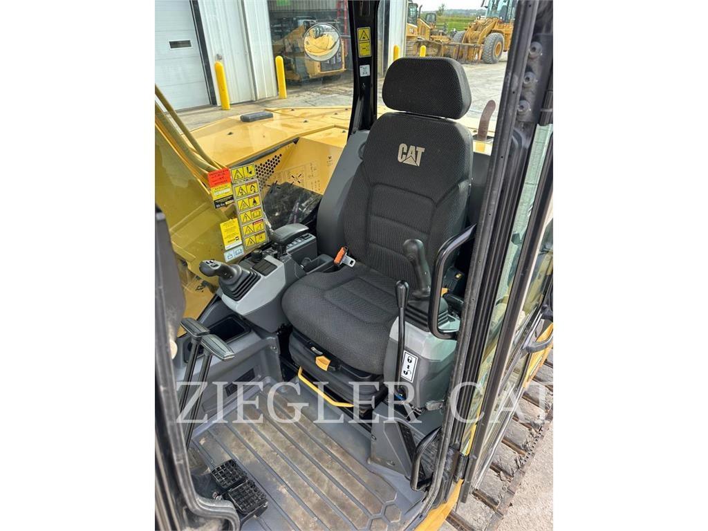 CAT 310 Lánctalpas kotrók