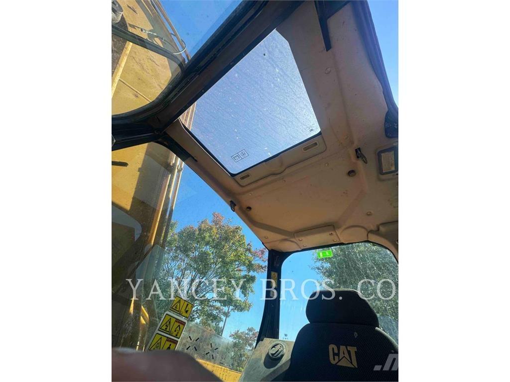 CAT 31007 Lánctalpas kotrók