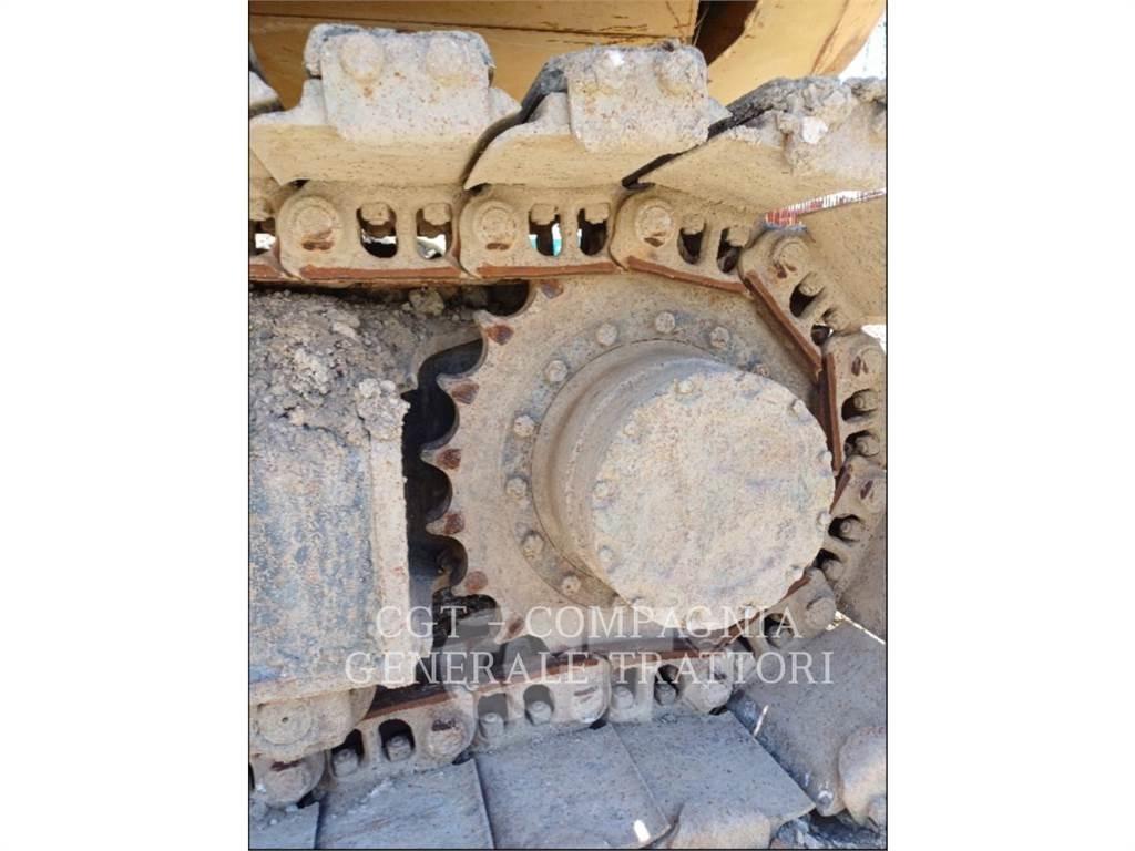 CAT 312B Lánctalpas kotrók