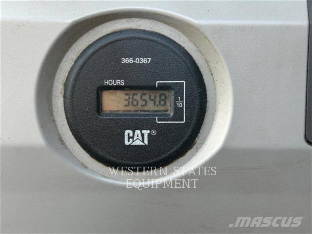 CAT 313F Lánctalpas kotrók