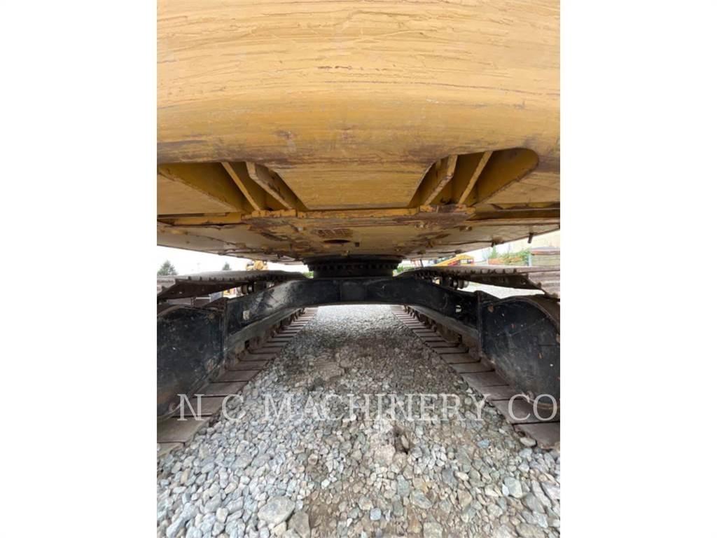 CAT 313F L Lánctalpas kotrók
