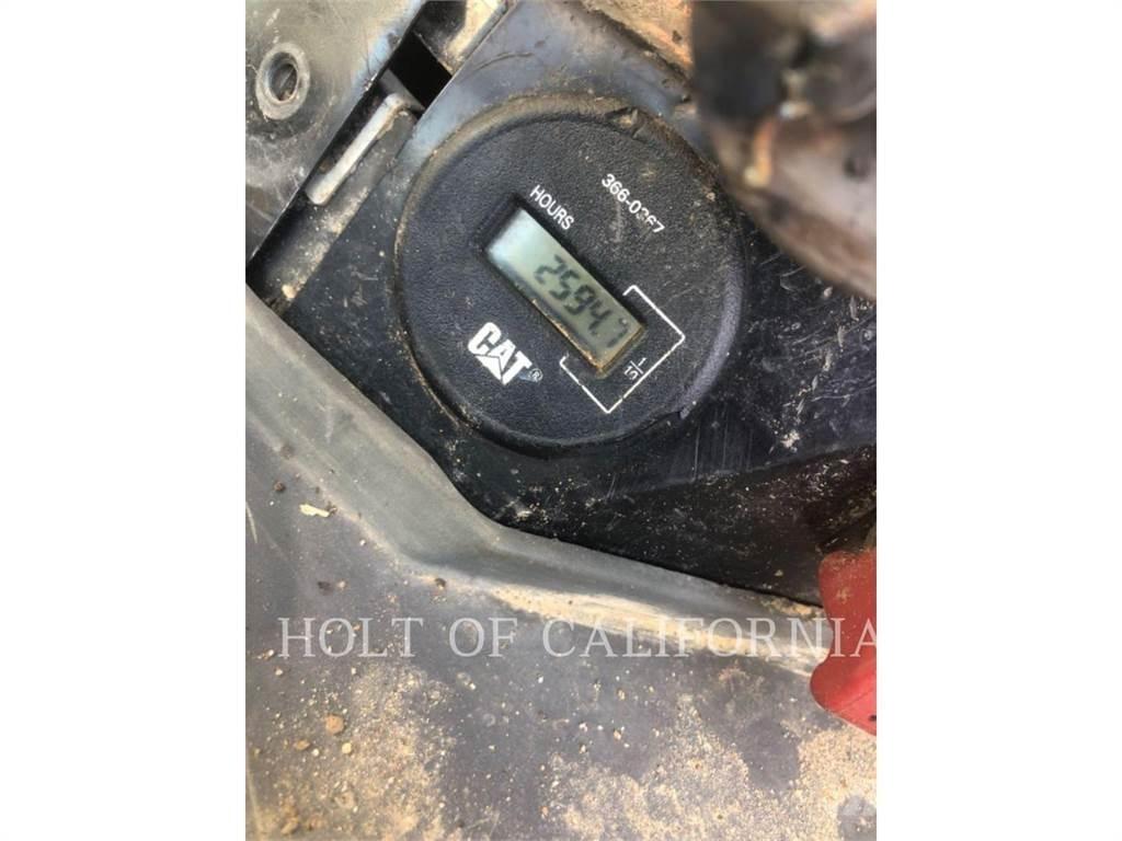 CAT 315 Lánctalpas kotrók