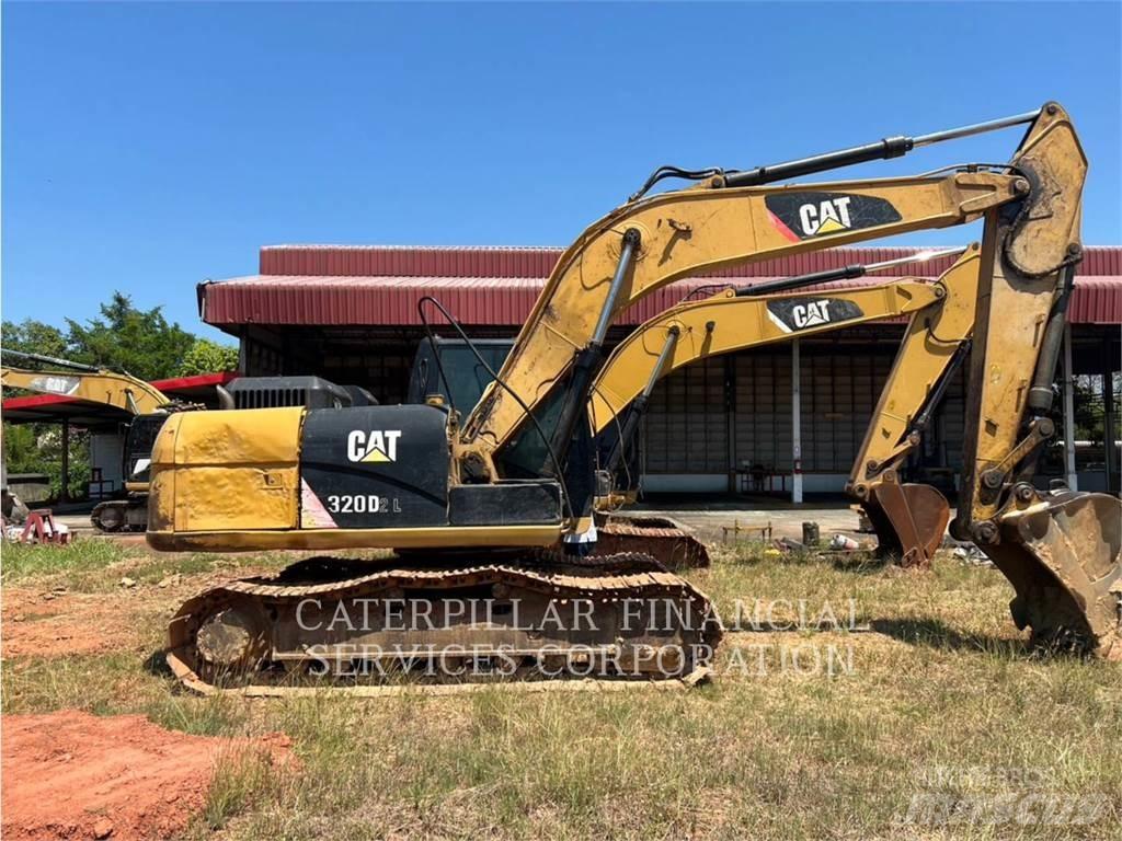 CAT 318D2L Lánctalpas kotrók