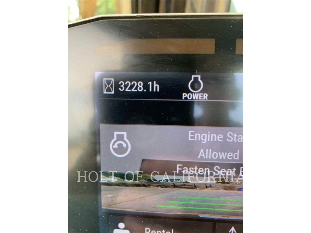 CAT 320 Lánctalpas kotrók