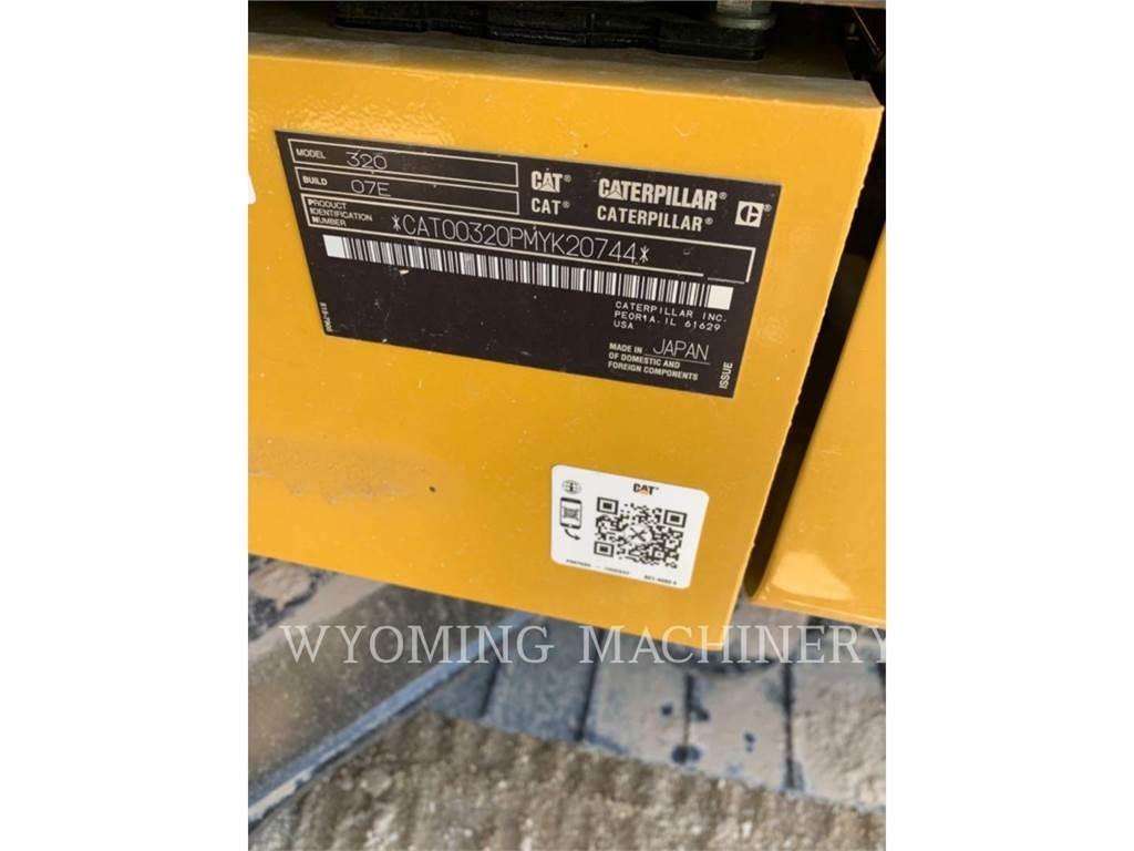 CAT 320 Lánctalpas kotrók