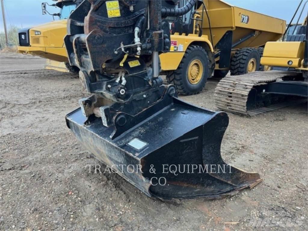 CAT 320 Lánctalpas kotrók