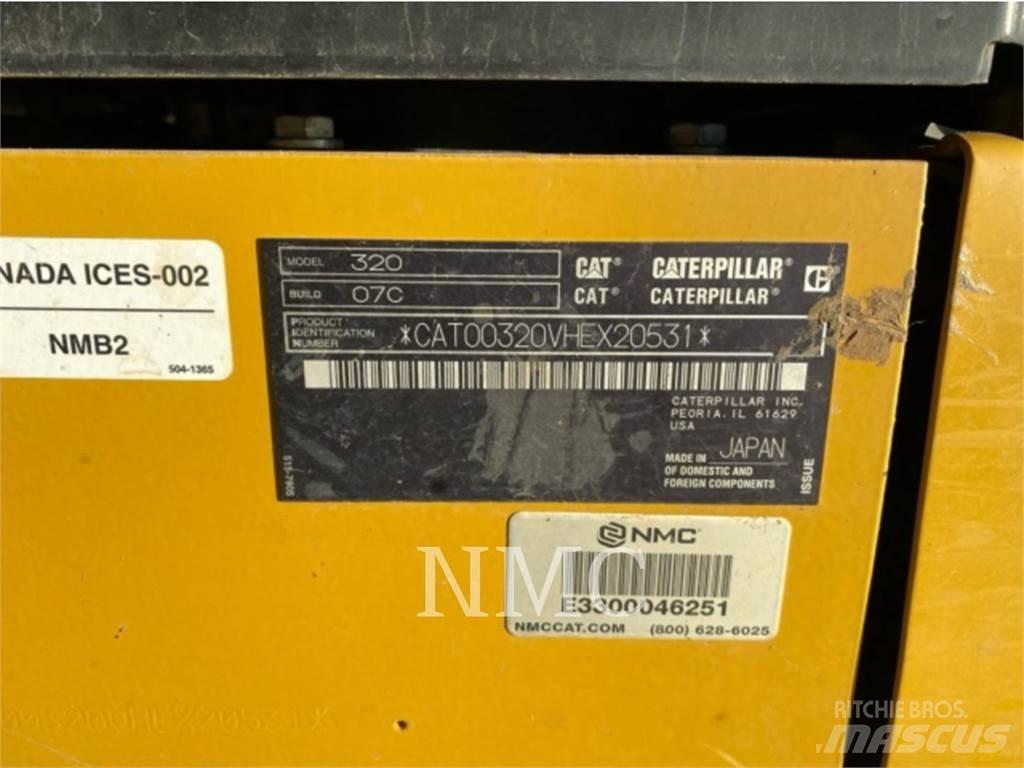 CAT 320 Lánctalpas kotrók