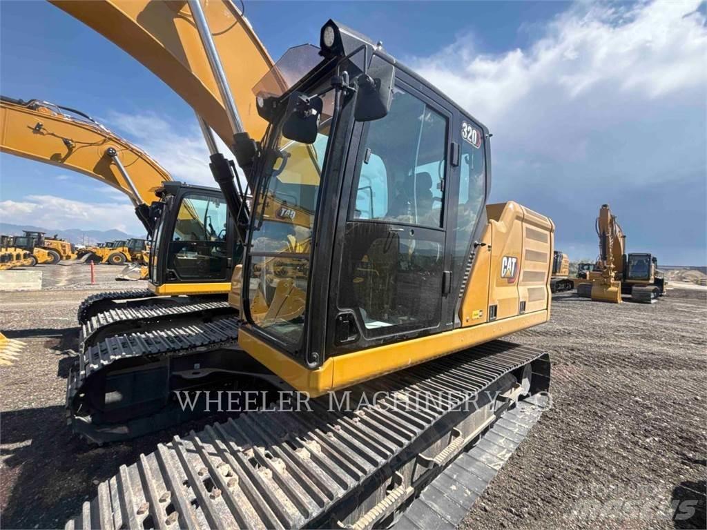 CAT 320 Lánctalpas kotrók