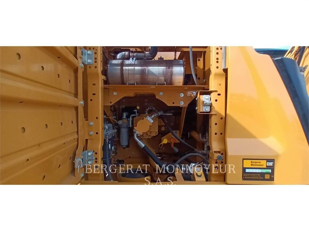 CAT 320 Lánctalpas kotrók