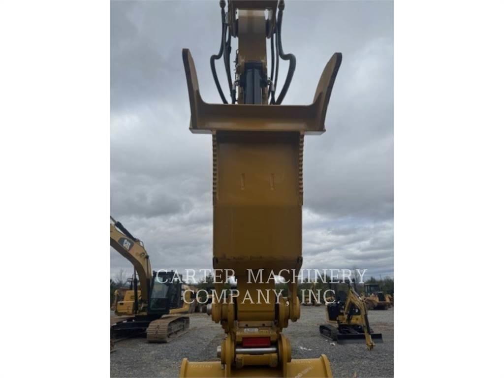 CAT 320 Lánctalpas kotrók