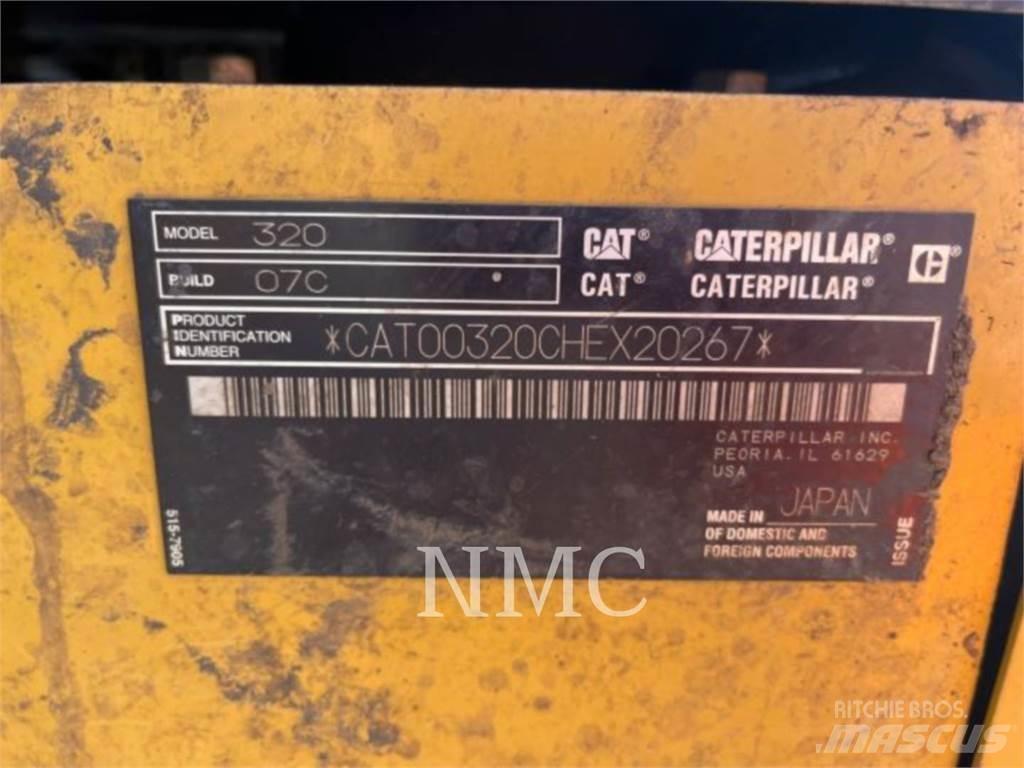 CAT 320 Lánctalpas kotrók