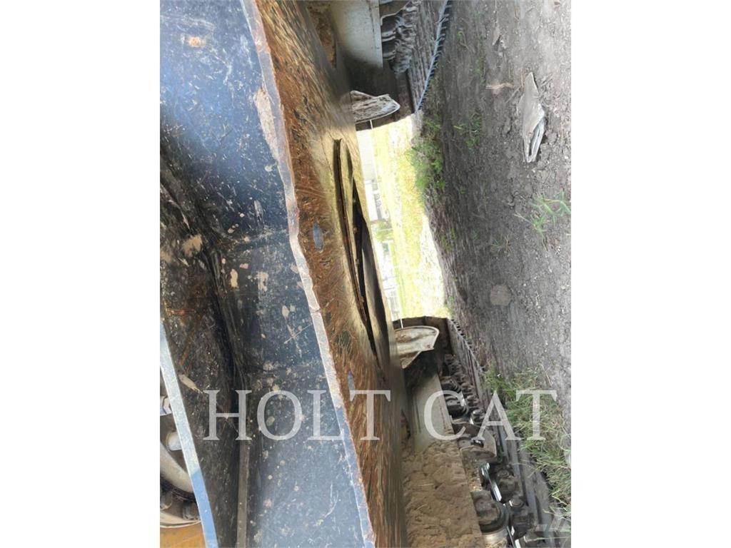 CAT 320 Lánctalpas kotrók