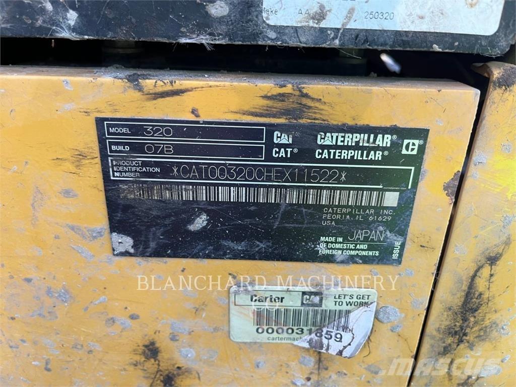 CAT 320 Lánctalpas kotrók