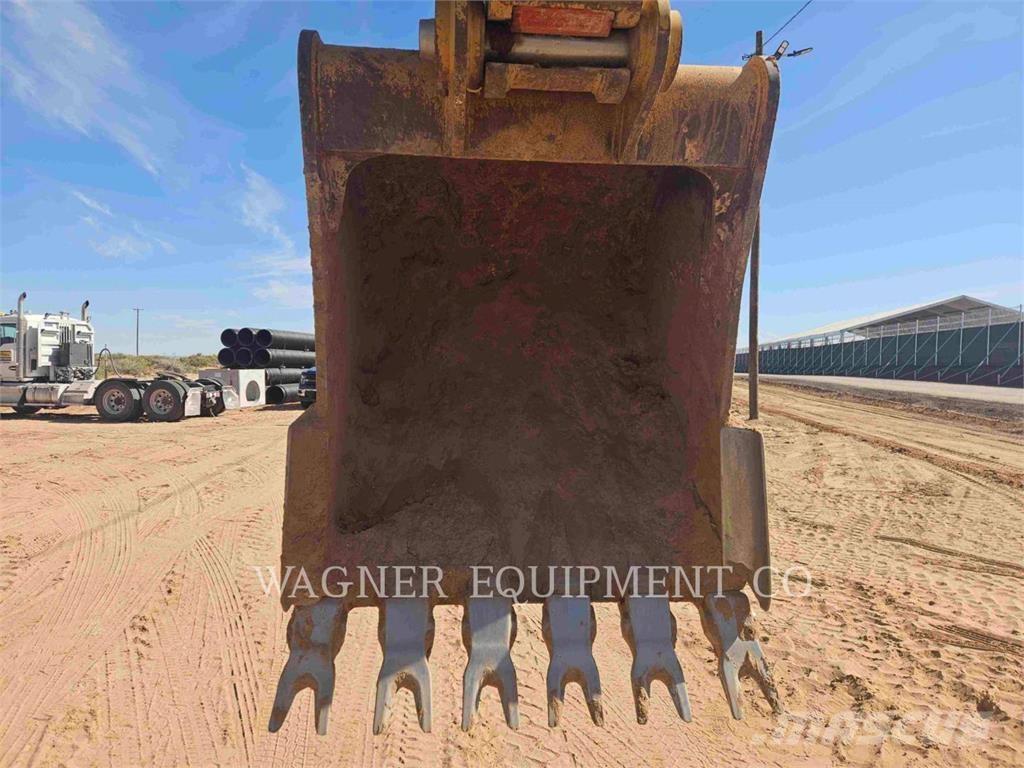 CAT 320 Lánctalpas kotrók