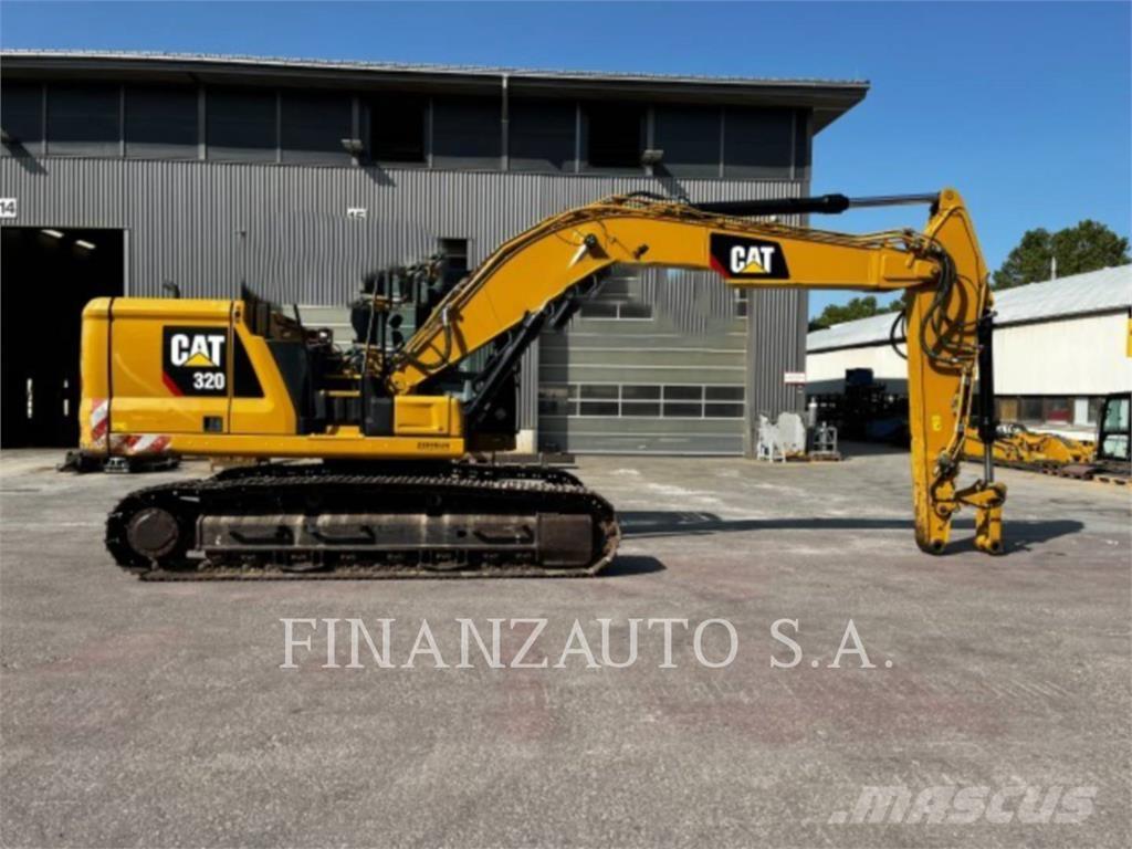 CAT 320 Lánctalpas kotrók