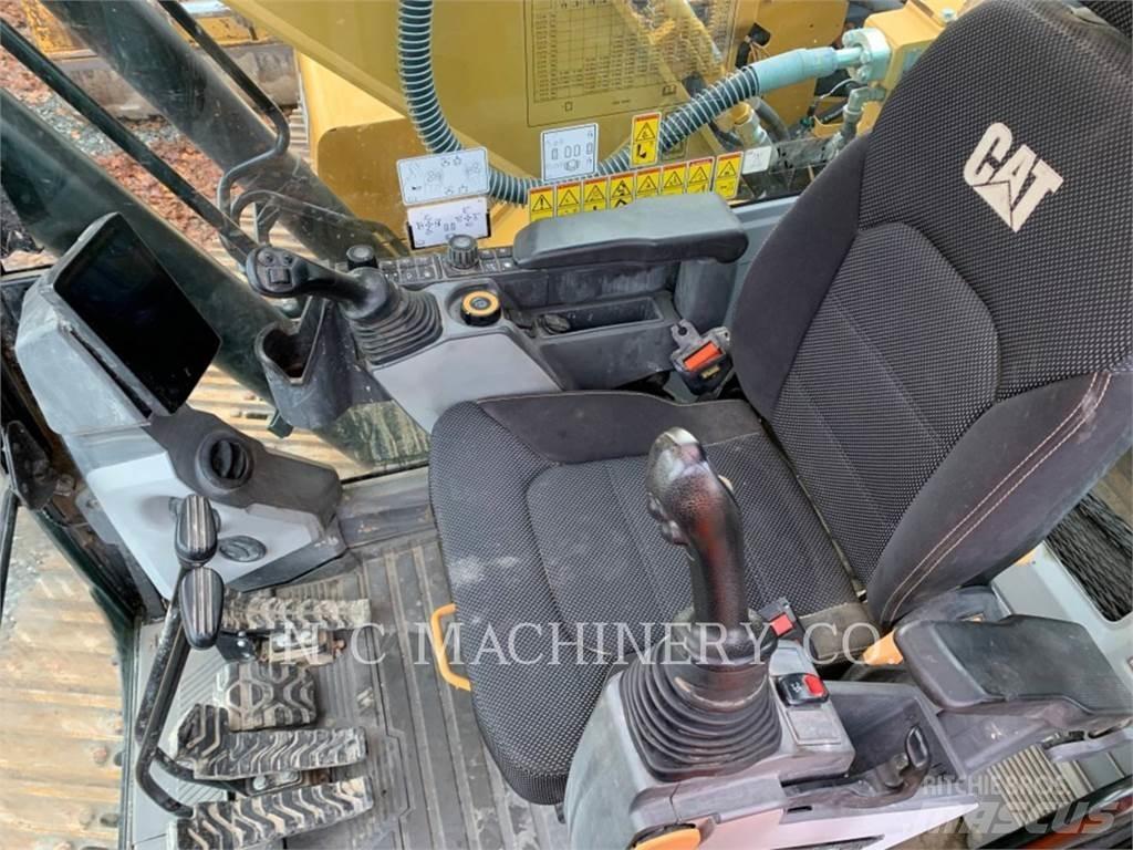 CAT 320 Lánctalpas kotrók