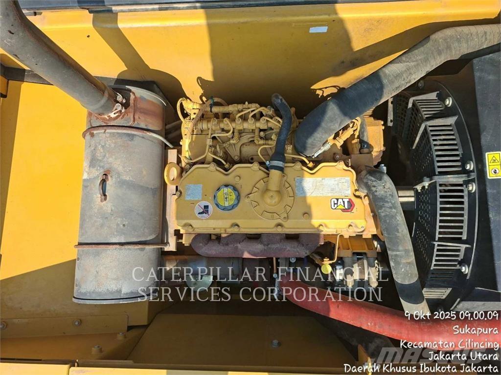 CAT 320-05GX Lánctalpas kotrók