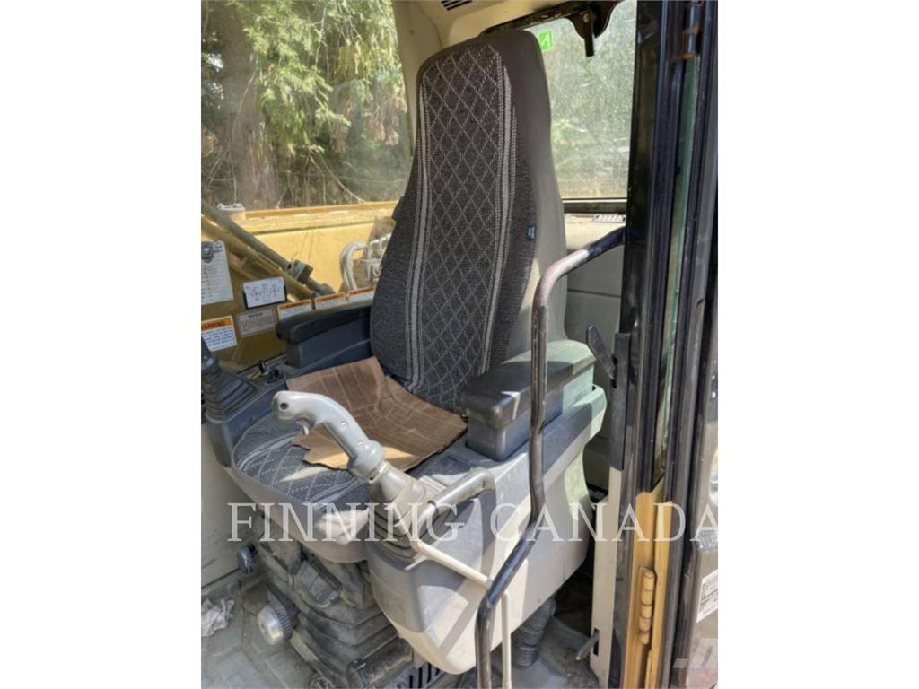 CAT 320C Lánctalpas kotrók