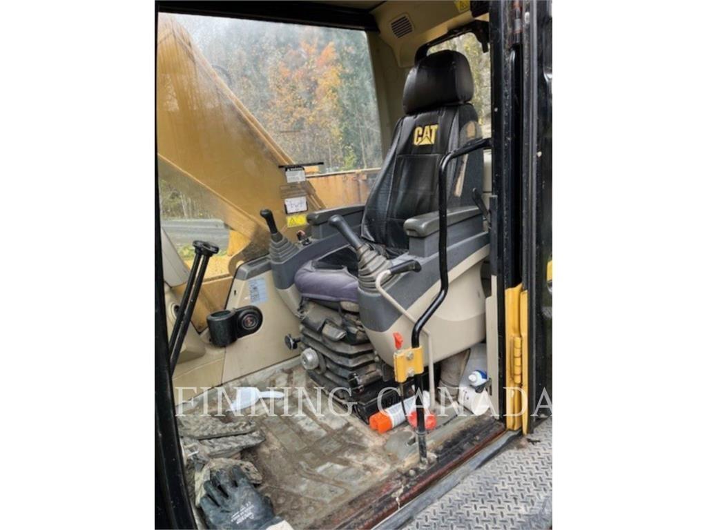 CAT 320C Lánctalpas kotrók