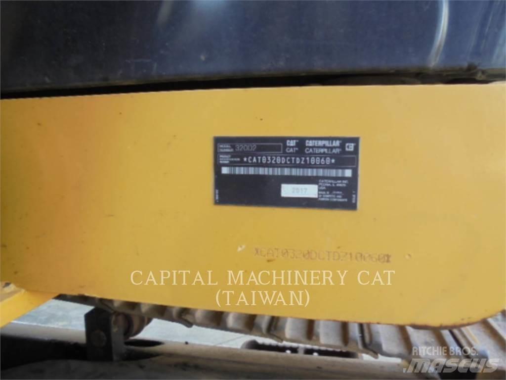 CAT 320D2 Lánctalpas kotrók