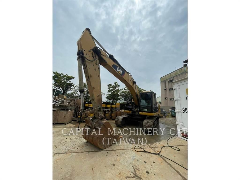 CAT 320D2 Lánctalpas kotrók