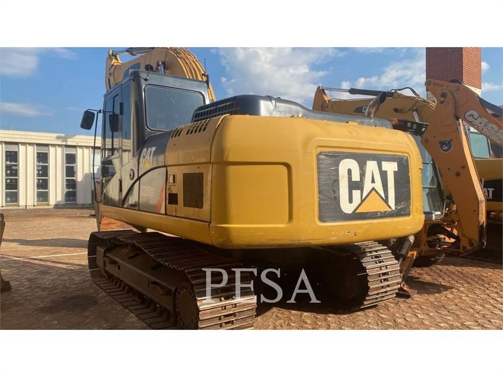CAT 320D2 Lánctalpas kotrók