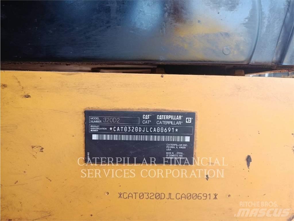 CAT 320D2 Lánctalpas kotrók