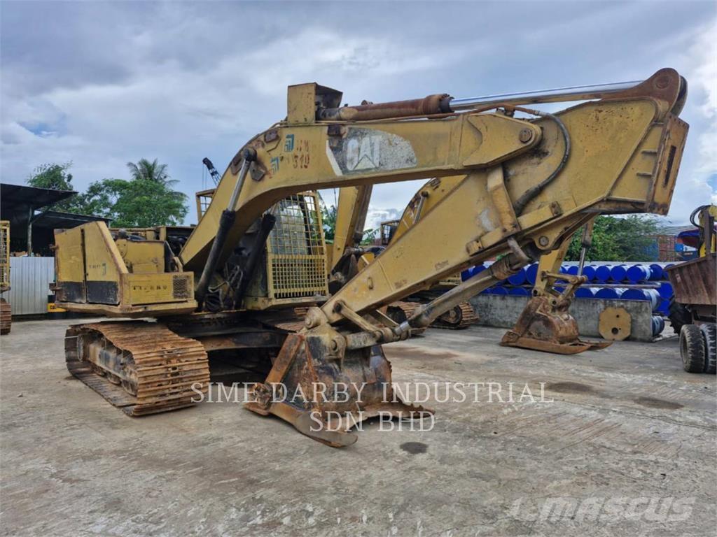 CAT 320D2 Lánctalpas kotrók